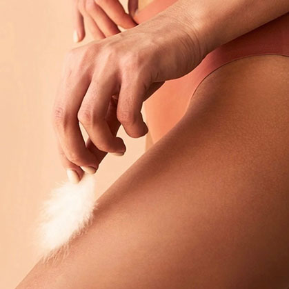 Depilation mit Wachs Laserhaarentfernung